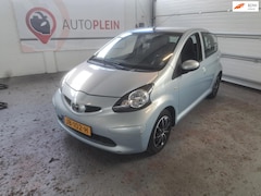 Toyota Aygo - 1.0-12V