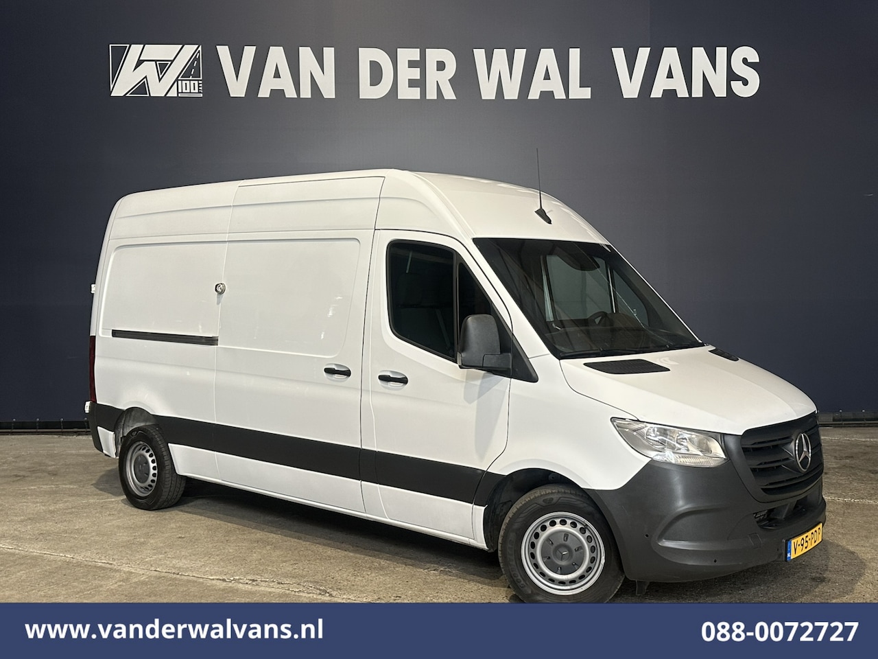 Mercedes-Benz Sprinter - 214 CDI 143pk L2H2 Euro6 Airco | Camera | Apple Carplay | Cruisecontrol | Trekhaak Android - AutoWereld.nl