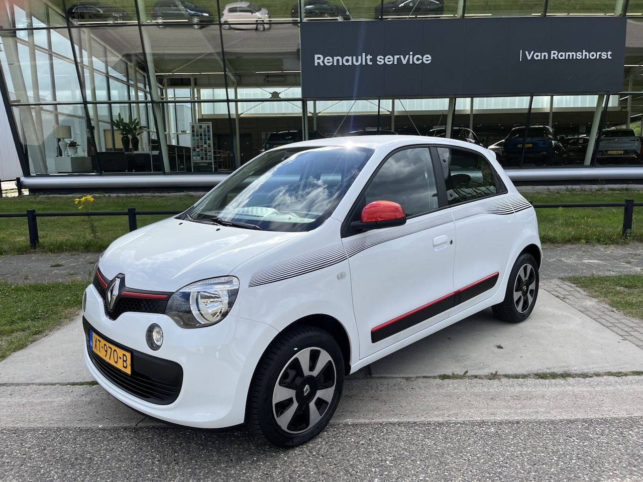 Renault Twingo - 1.0 SCe Collection / 1e eigenaar/ leer/ Dealer onderhouden / Automaat / Leder / Airco / El - AutoWereld.nl