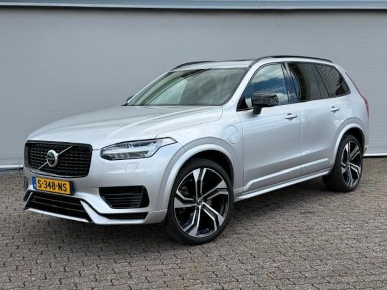 Volvo XC90 - FULL-OPTIONS/R-Design,LUCHTVERING!!7-ZITS!!ETC - AutoWereld.nl