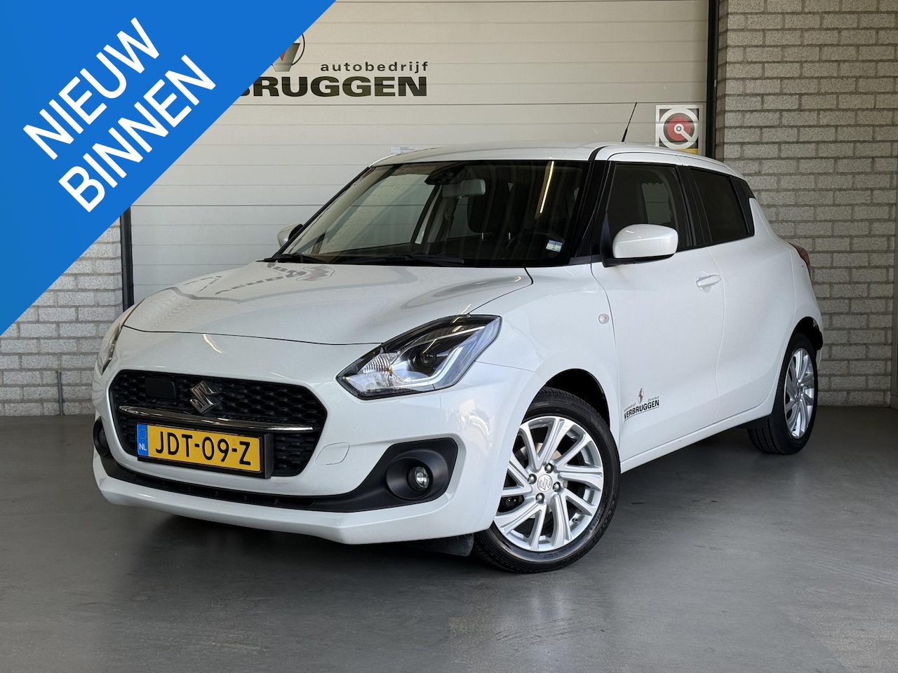 Suzuki Swift - 1.2 Select Smart Hybrid | LMV | Camera | Adap.Cruise | Carplay | All-in rijklaarprijs - AutoWereld.nl