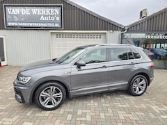 Volkswagen Tiguan - 1.5 TSI ACT Highline Business R-Line AUTOMAAT Pano|Vol Opties|Nap