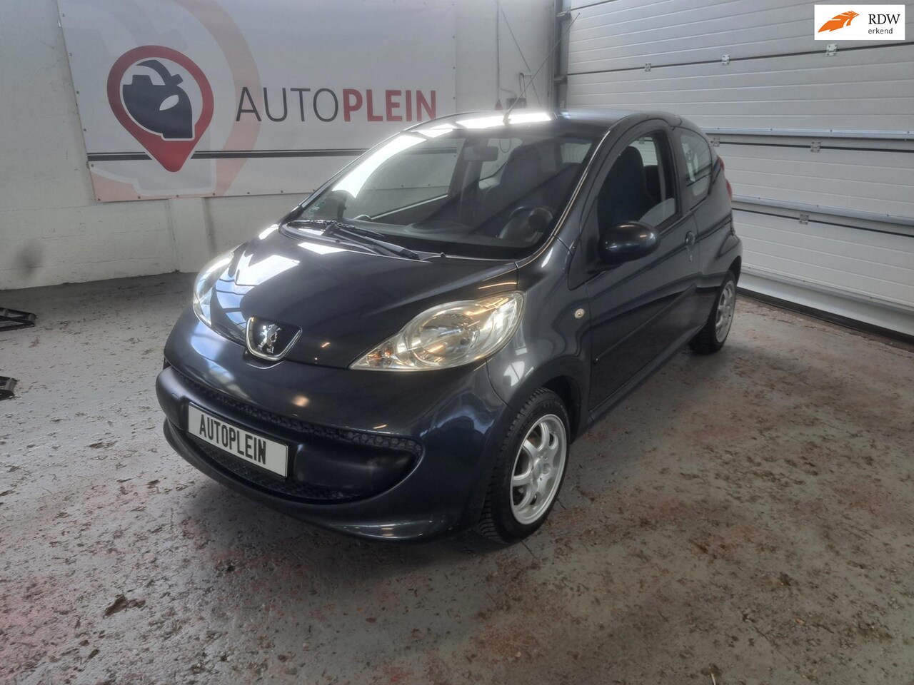 Peugeot 107 - 1.0-12V XR 1.0-12V XR - AutoWereld.nl