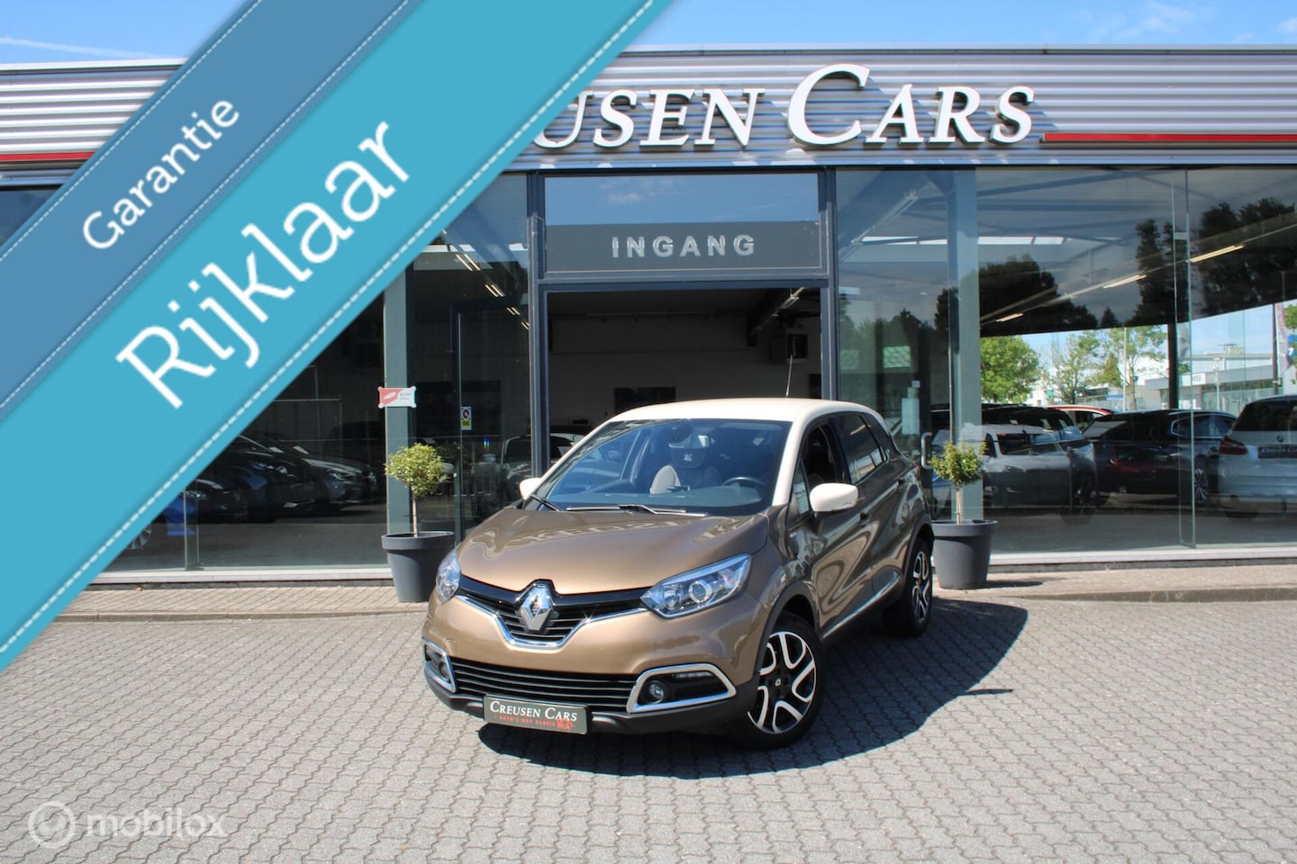 Renault Captur - 1.2 TCe Iconic/Leder/Stoelverw/Navi/Cam/Tel/ - AutoWereld.nl
