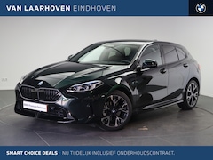 BMW 1-serie - 120 M Sport Automaat / Sportstoelen / Comfort Access / Head-Up / Adaptieve LED / Getint gl