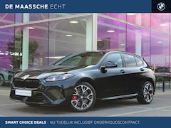 BMW 1-serie - 120 M Sport Automaat / Sportstoelen / Achteruitrijcamera / M Adaptief onderstel / Comfort