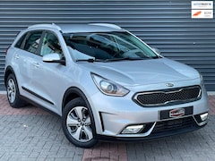 Kia Niro - 1.6 GDi Hybrid DynamicLine Export ONLY Automaat | Leder | Navi