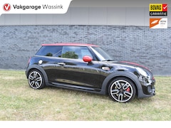 MINI 3-Deurs - 2.0 John Cooper Works Chili 232pk Leer Navi Automaat