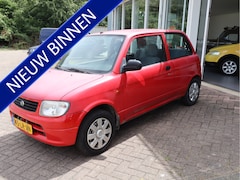 Daihatsu Cuore - 1.0-12V DVVT STi AUTOMAAT Inruilkoopje