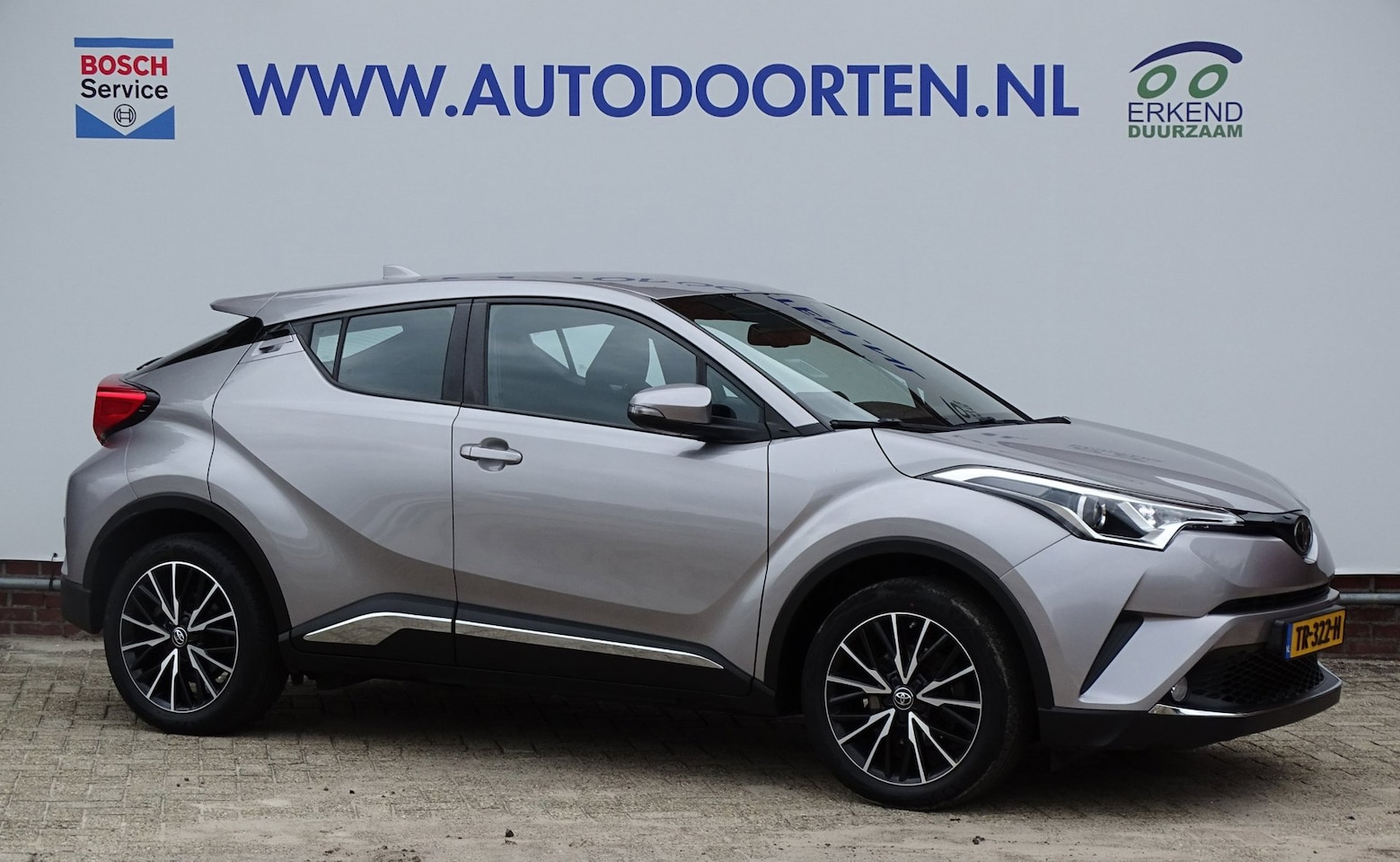 Toyota C-HR - 1.2 Urban|Trekhaak|Navi|Camera|Bluetooth - AutoWereld.nl