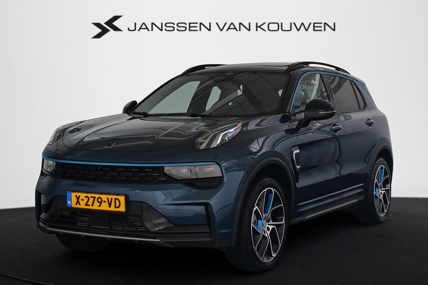 Lynk & Co 01 - 1.5 PHEV Panoramadak Stoelverwarming 360-Camera - AutoWereld.nl