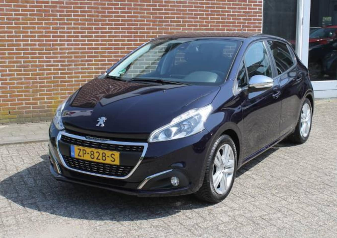 Peugeot 208 - 1.2 Puretech 82pk Signature
