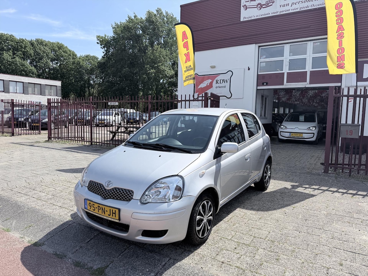 Toyota Yaris - 1.3 16V VVTI 5DR AUT Sol Airco - AutoWereld.nl