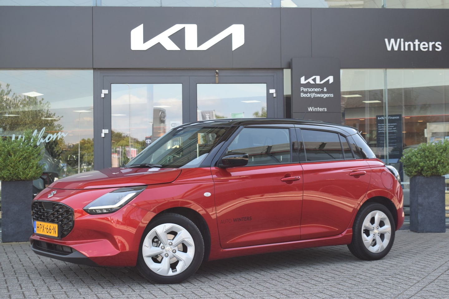 Suzuki Swift - 1.2 Select Smart Hybrid | Camera | Adaptieve Cruise | Stoelverwarming | - AutoWereld.nl