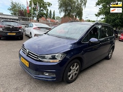 Volkswagen Touran - 1.4 TSI Highline / bj.2017 / kleur: blauw / climate / sportvelgen /airco / NAP met 242010