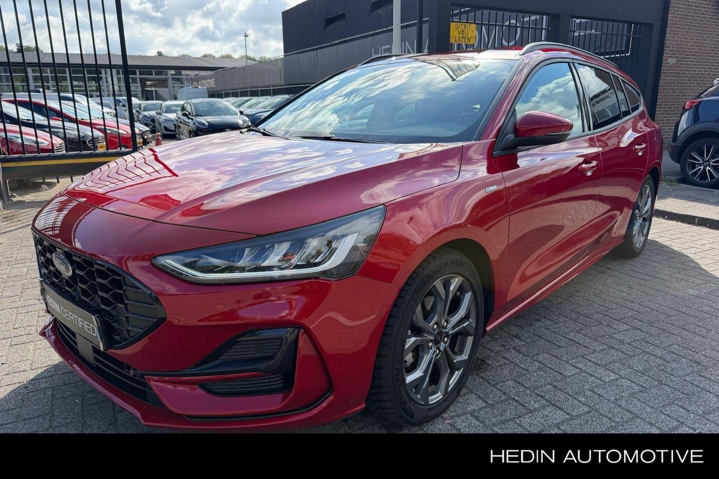 Ford Focus Wagon - 1.0 EcoBoost Hybrid ST Line | Winterpack | All season | - AutoWereld.nl