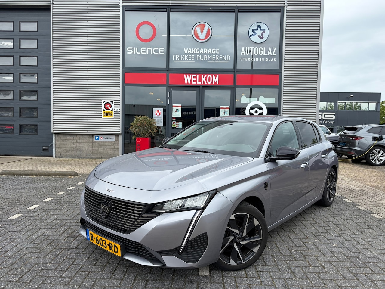 Peugeot 308 - 1.2 PureTech Allure Pack Business 1.2 PureTech Allure Pack Business - AutoWereld.nl