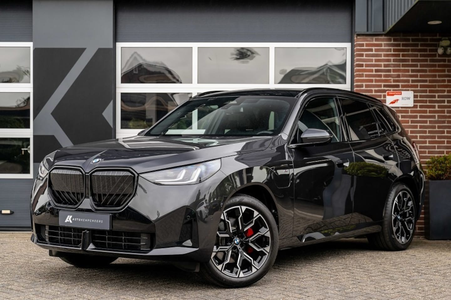 BMW X3 - 30e xDrive M Sport Pro | Panorama | Harman/Kardon | Trekhaak | Memory | Camera | Iconic Gl - AutoWereld.nl