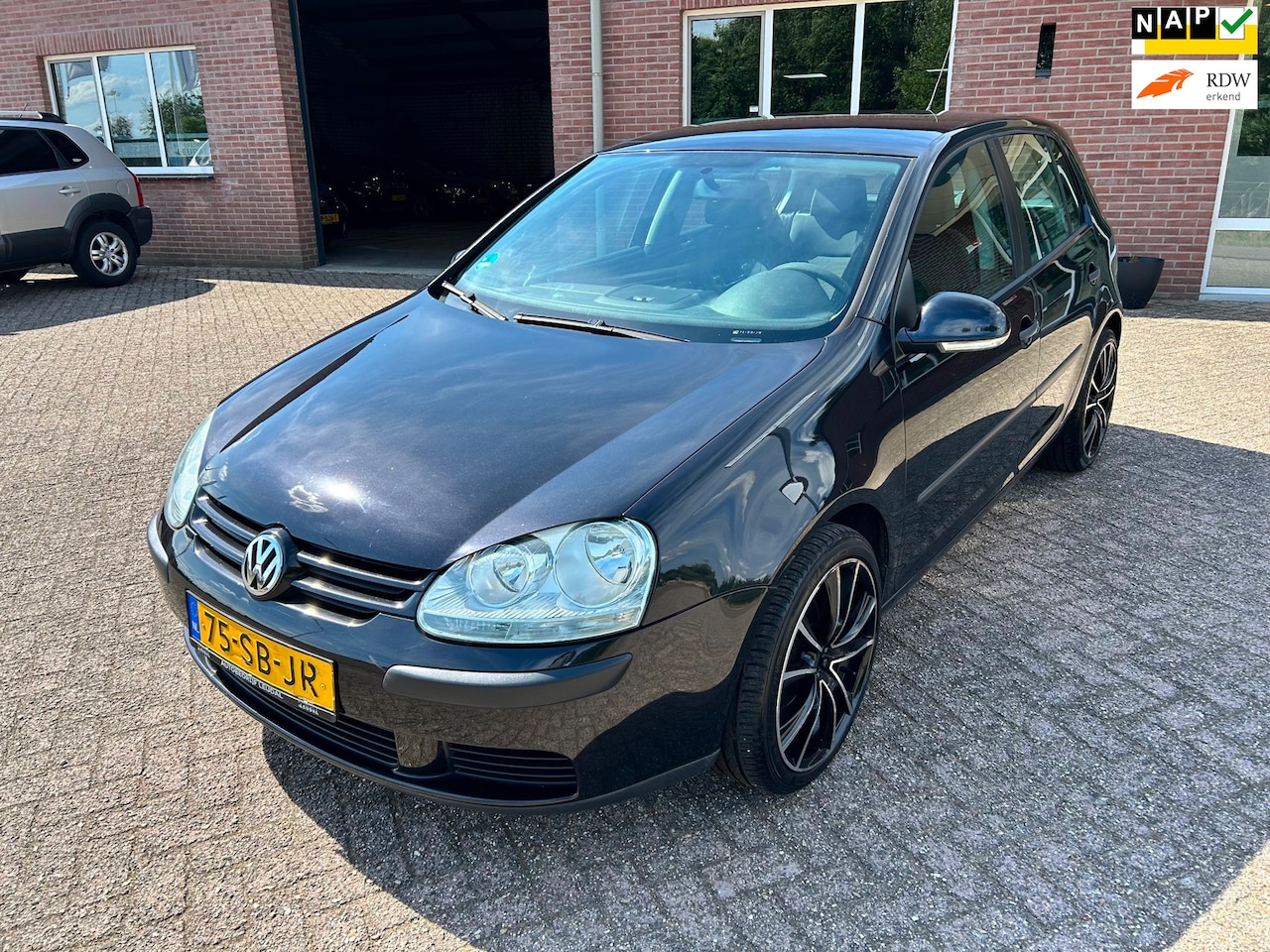Volkswagen Golf - 1.6 FSI Turijn // Nieuwe APK // 157.000 km - AutoWereld.nl