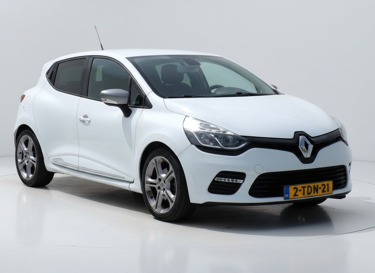 Renault Clio - 1.2 GT|AUT|Cruise|Nav|PDC|Orig.NL|Lage KM-stand - AutoWereld.nl