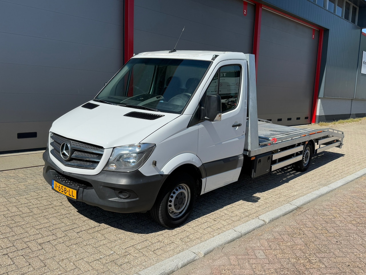 Mercedes-Benz Sprinter - 314 2.2 CDI | oprijwagen | euro 6 | lier | carplay - AutoWereld.nl