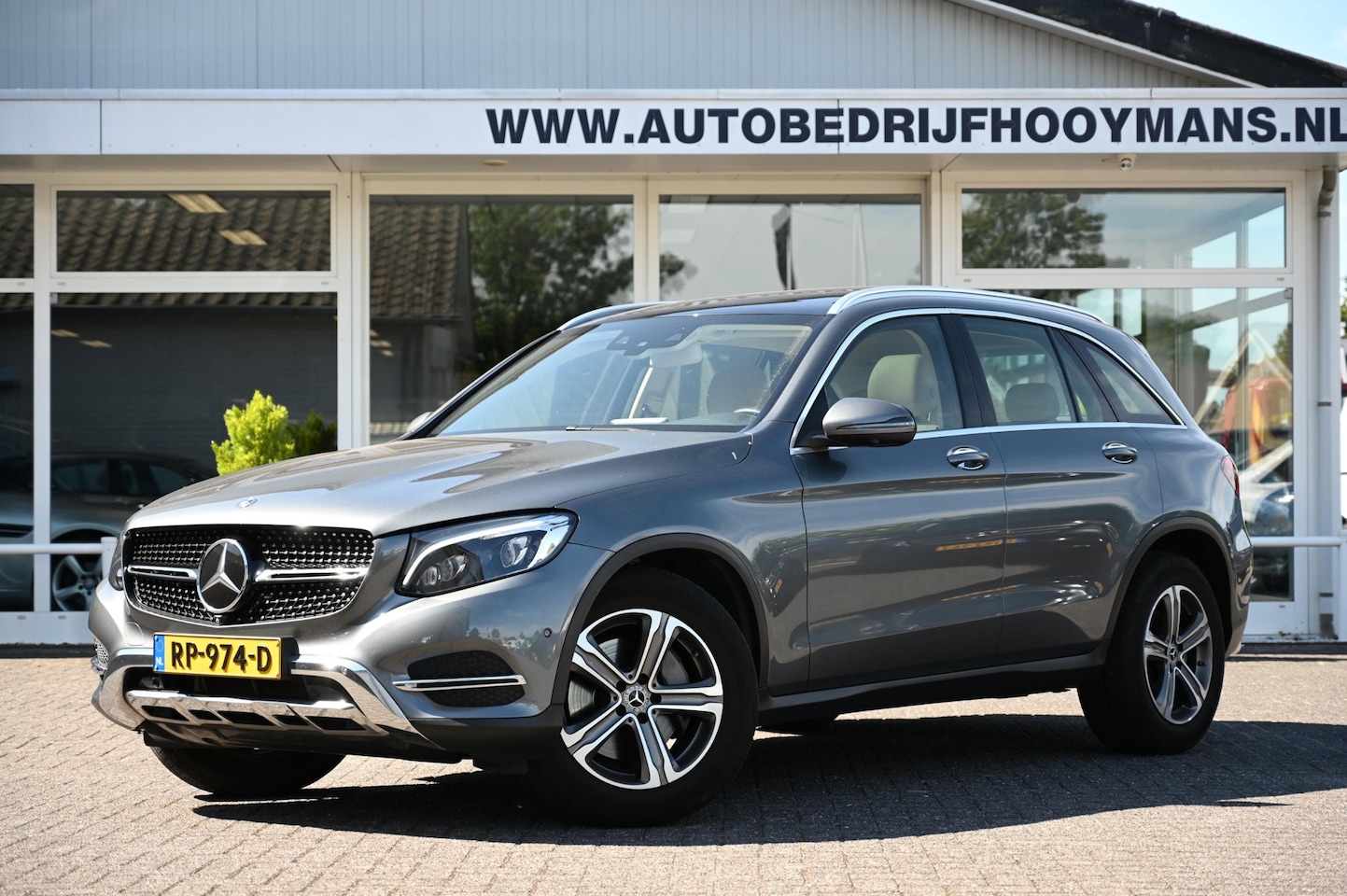 Mercedes-Benz GLC-klasse - 250 4MATIC Premium Plus Trekhaak Panoramadak Memory 360 camera - AutoWereld.nl