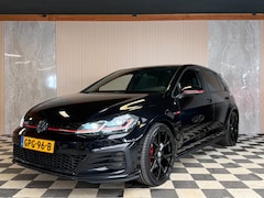 Volkswagen Golf - 2.0 TSI GTI Performance Virtual/Sterrenhemel/Keyless/Carplay/Stoelvw
