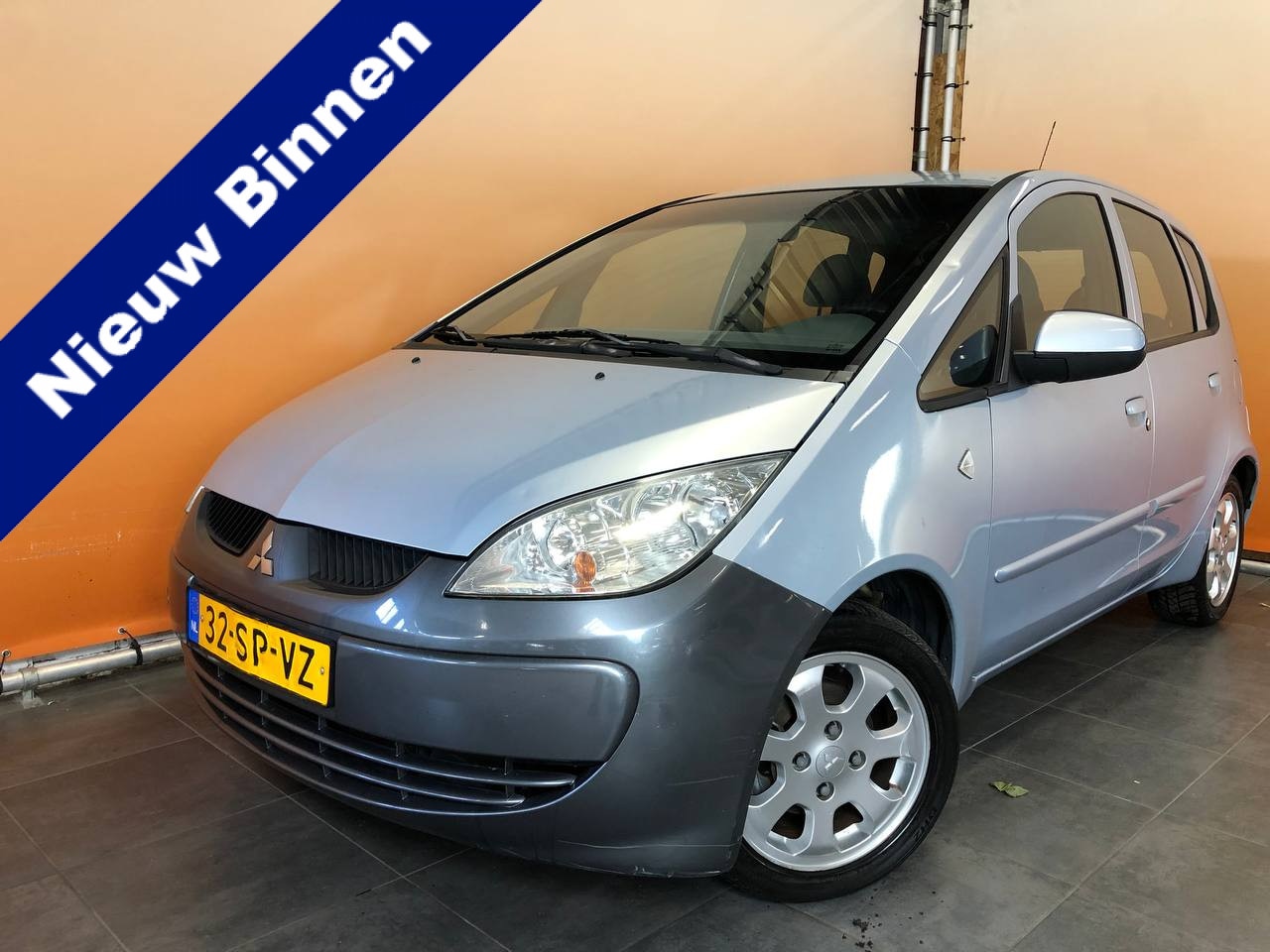 Mitsubishi Colt - 1.3 Invite airco | metallic | lmv - AutoWereld.nl