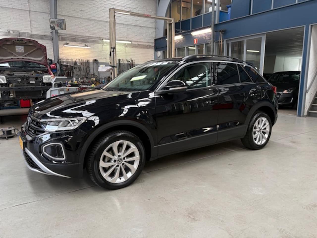 Volkswagen T-Roc - 1.0 TSI 110pk Life Edition | Apple carplay / Android auto | Camera | Pdc V+A | Cruise cont - AutoWereld.nl