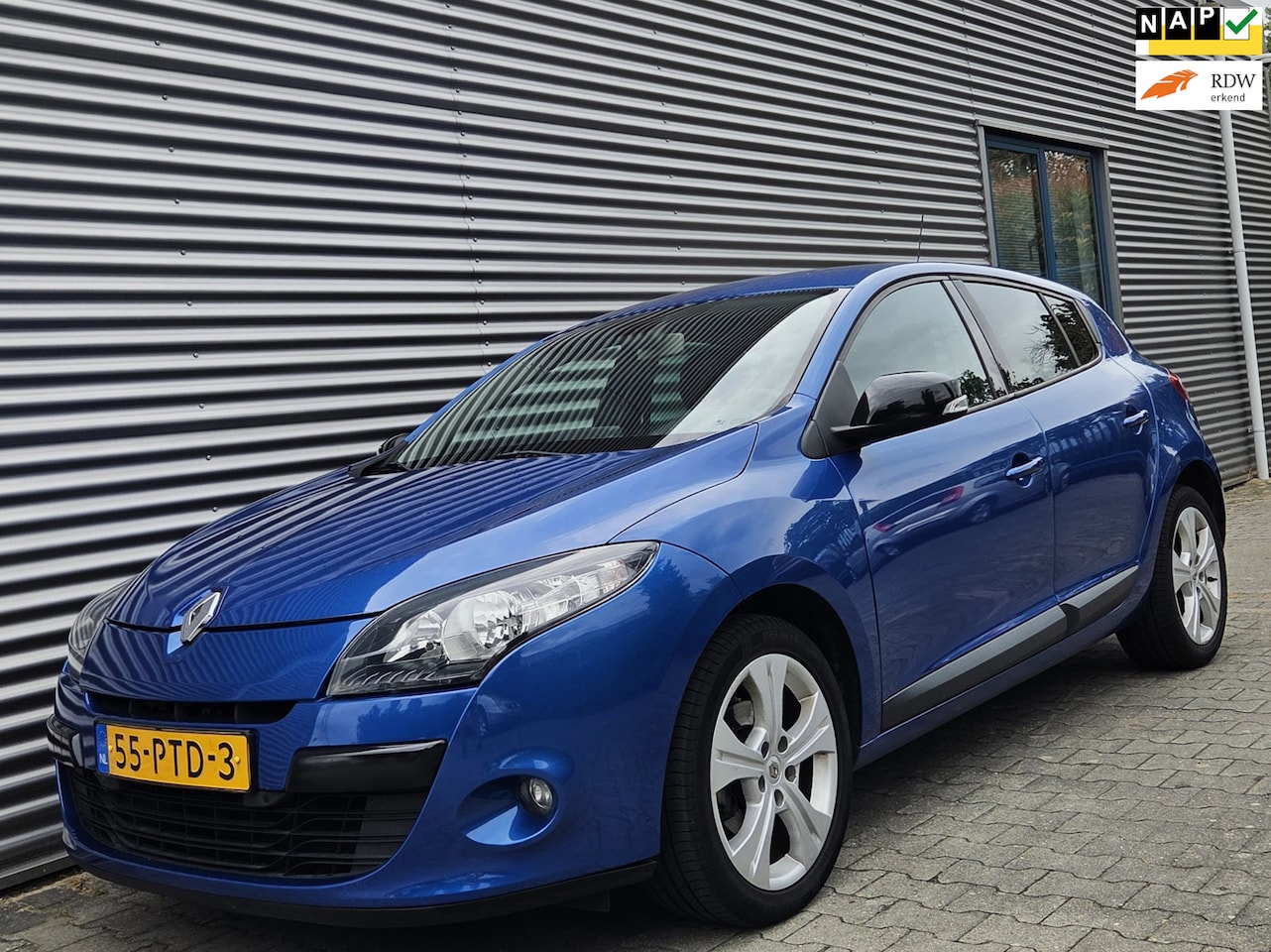 Renault Mégane - 1.6 Parisienne 5drs 04-2011 Blue Alpine - AutoWereld.nl