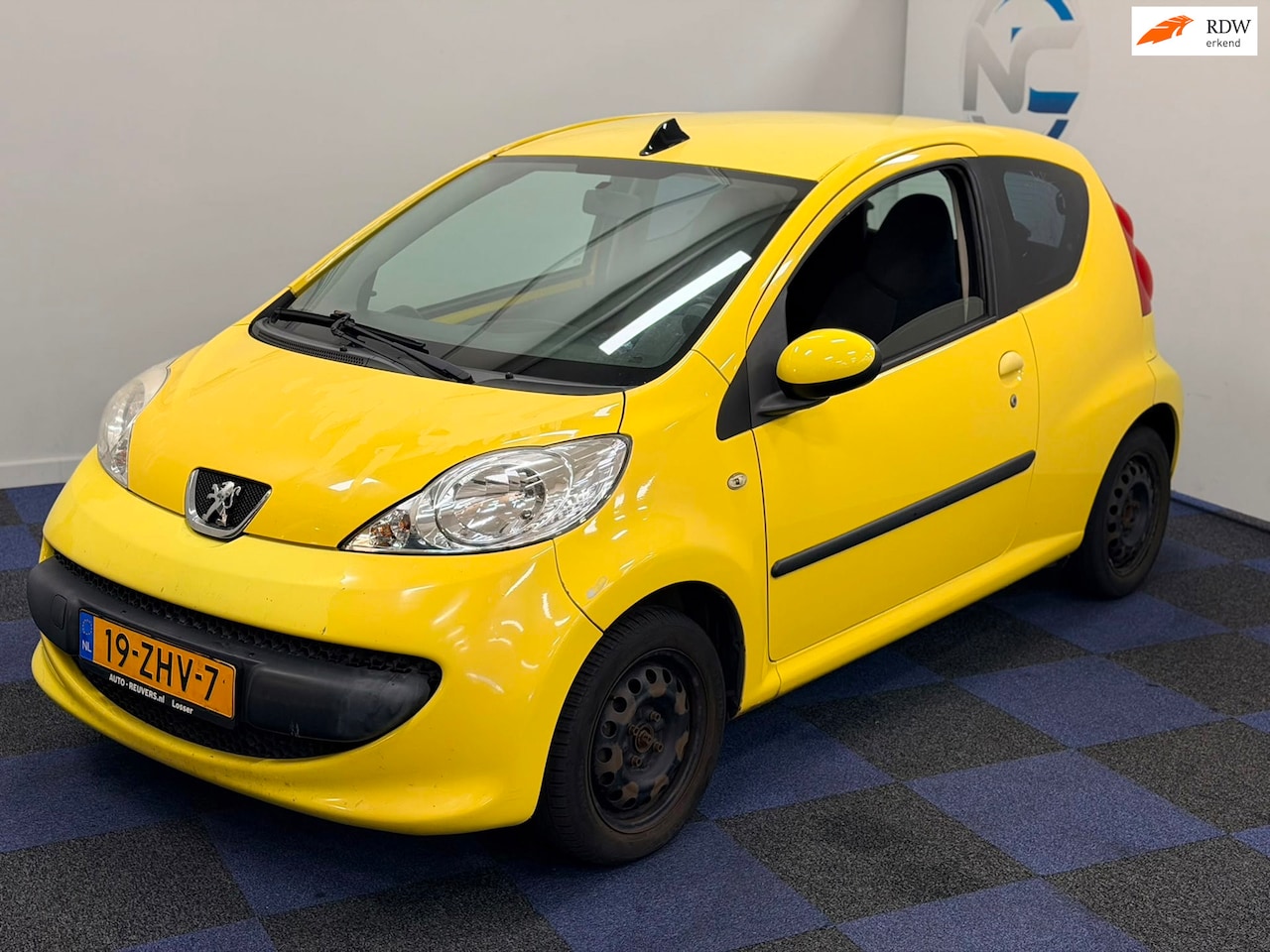 Peugeot 107 - 1.0-12V XR / WEG=WEG / RIJDT SCHAKELT GOED / INGEROLEN ZO MEE - AutoWereld.nl