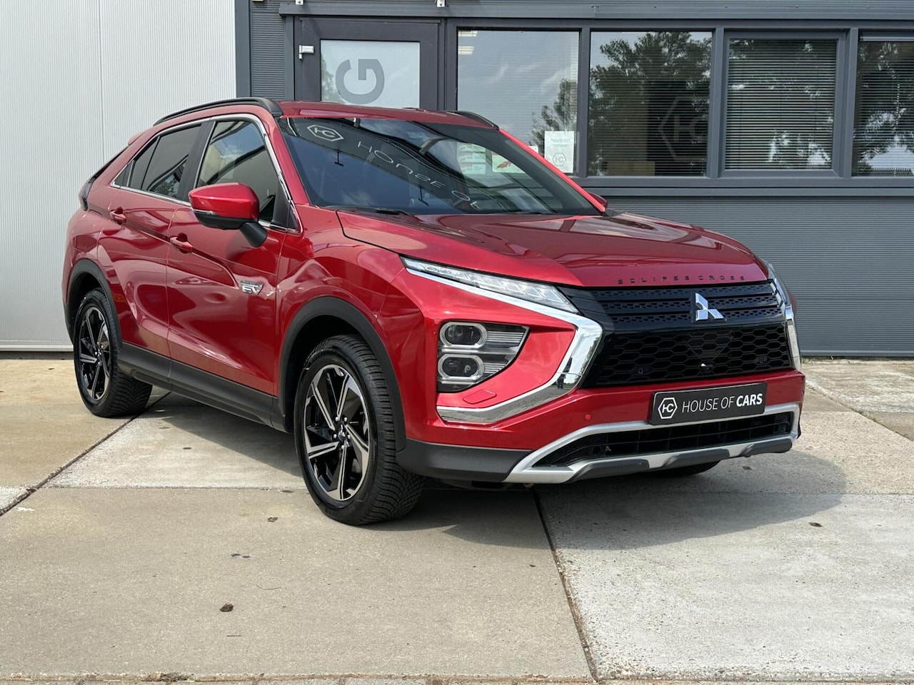 Mitsubishi Eclipse Cross - 2.4 PHEV Intense+ Automaat Trekhaak - AutoWereld.nl