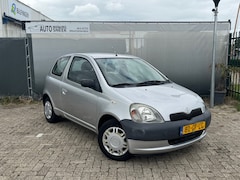 Toyota Yaris - 1.0-16V VVT-i - NIEUWE APK