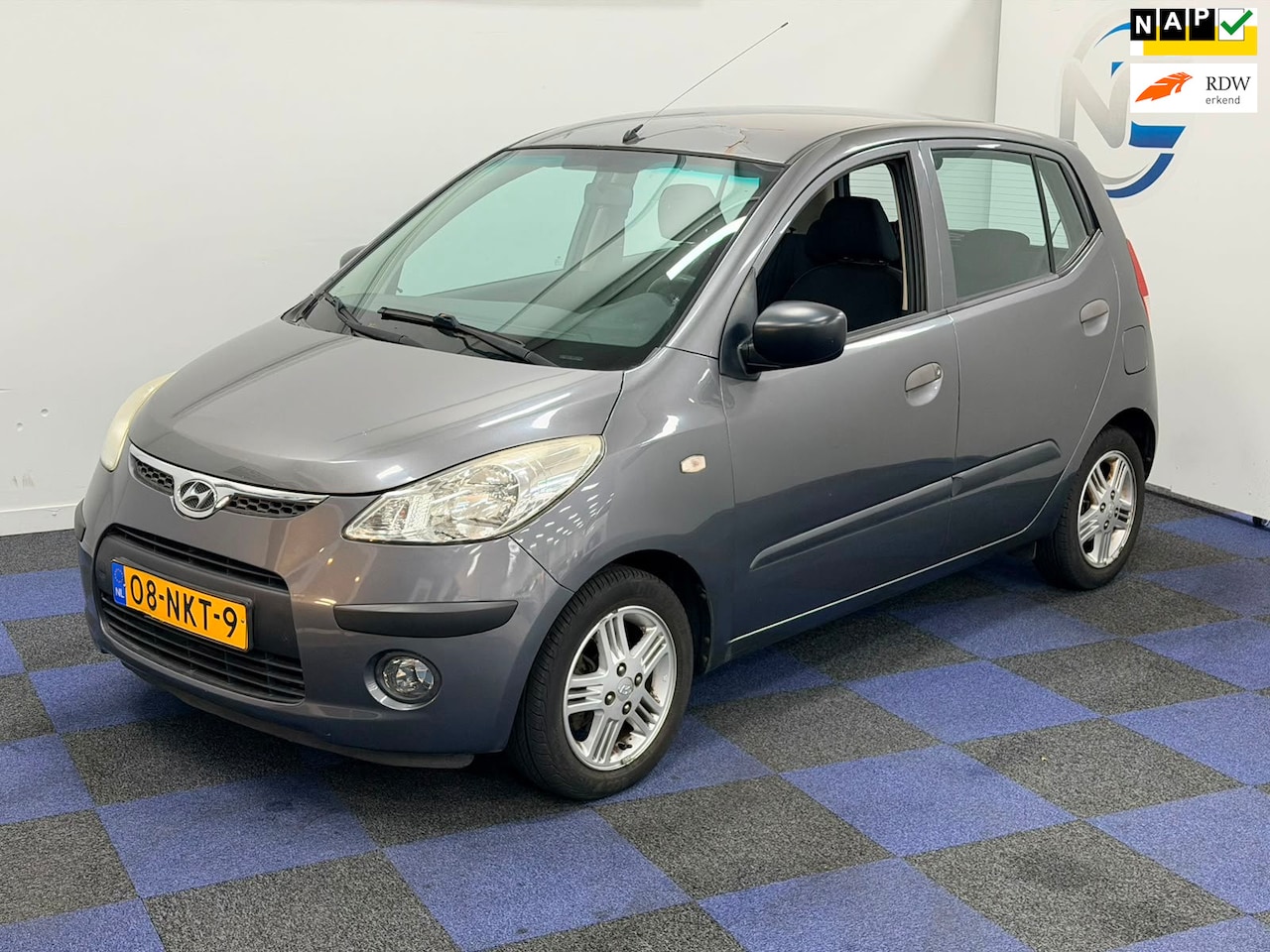 Hyundai i10 - 1.1 Active Orange / NETTE AUTO / NIEUWE APK - AutoWereld.nl