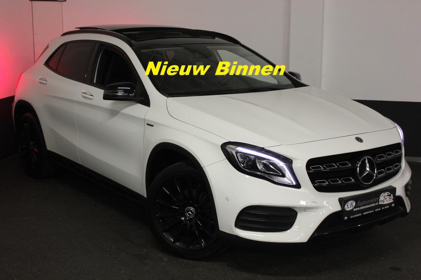 Mercedes-Benz GLA-Klasse - 180 AMG EDITION*PANO*LEER*TREKH*CAM*1E EIGENAAR* - AutoWereld.nl
