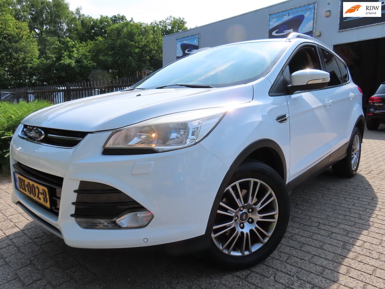 Ford Kuga - 1.6 Titanium Plus 1.6 Titanium Plus - AutoWereld.nl