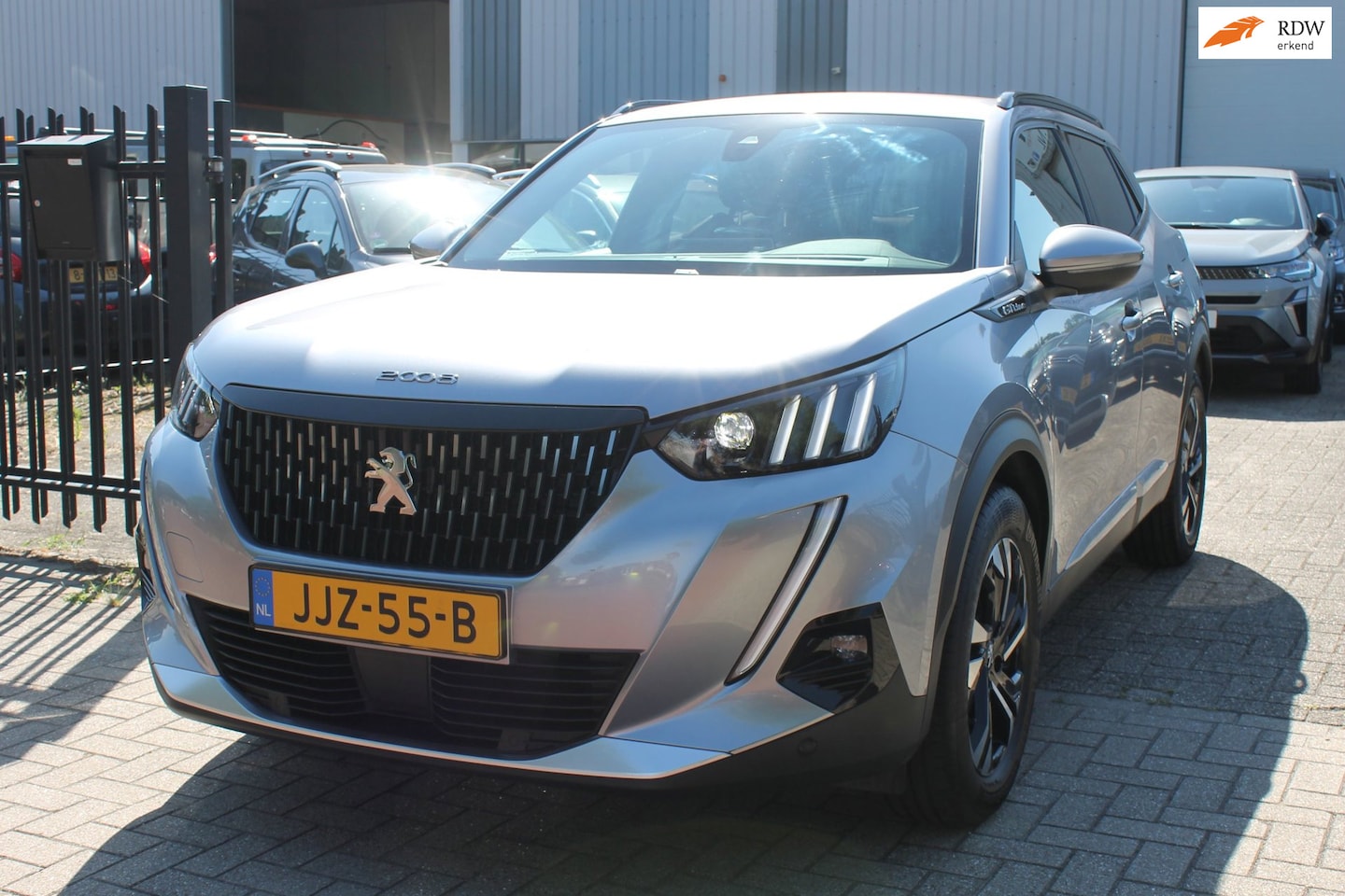 Peugeot 2008 - 1.2 PureTech GT-Line 130PK Navi Clima Cruise! - AutoWereld.nl