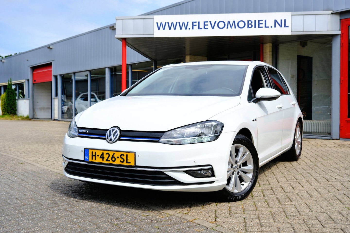 Volkswagen Golf - 1.5 TSI Comfortline 5-drs Navi|Clima|Adapt.Cruise|CarPlay|LMV - AutoWereld.nl