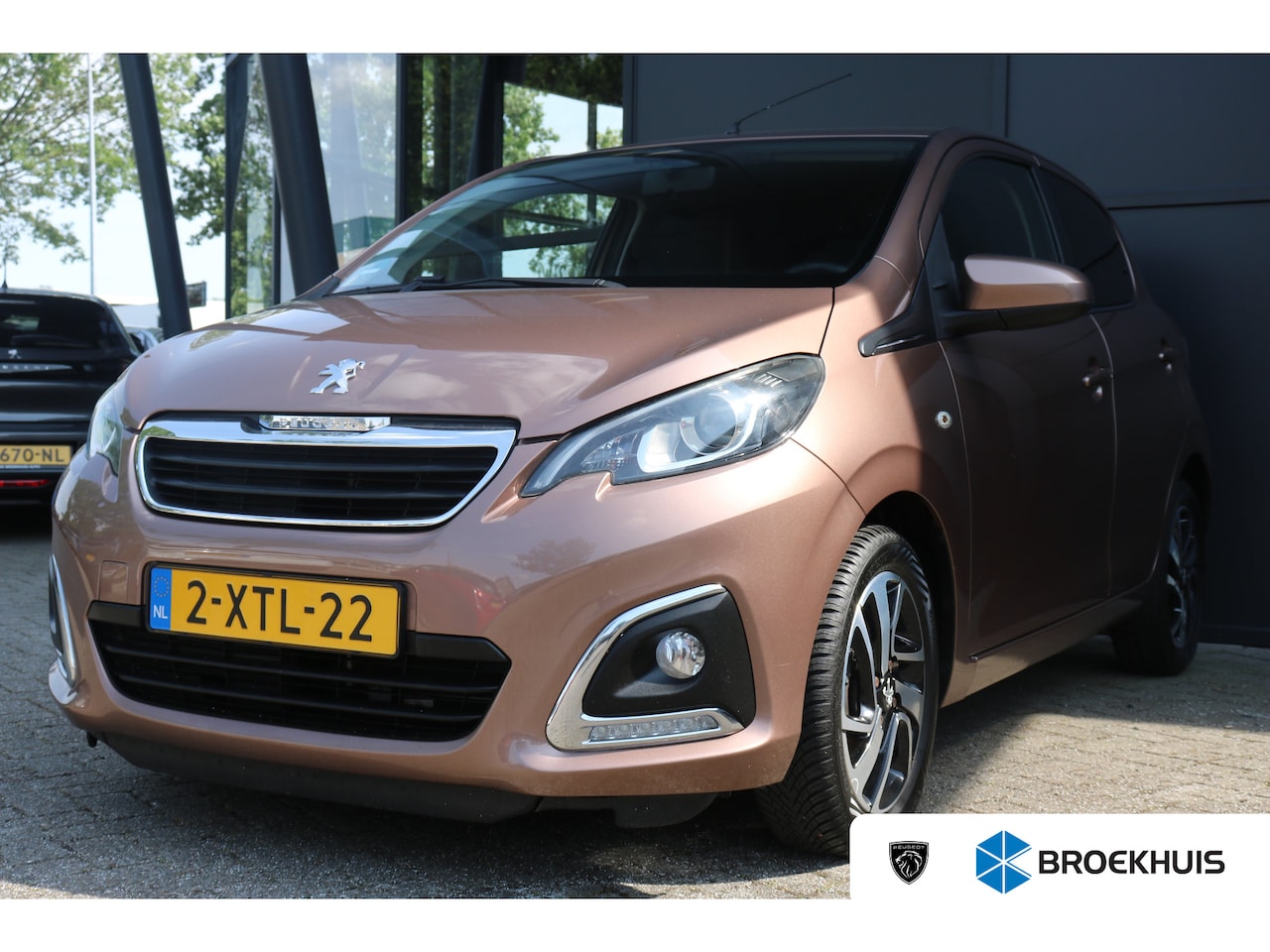 Peugeot 108 - 1.2 VTi Allure | Camera | Climate control | LMV 15"| Blue Tooth | - AutoWereld.nl
