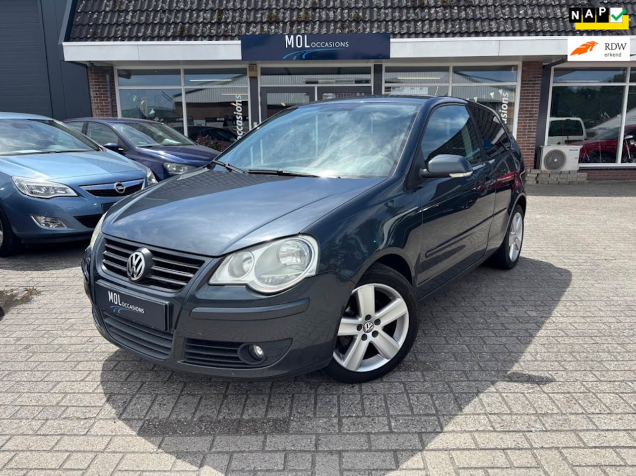 Volkswagen Polo - 1.4-16V Optive | Airco | Nap | Boekjes | betrouwbaar - AutoWereld.nl