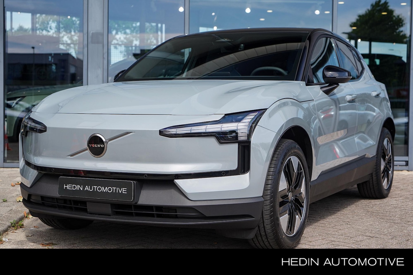 Volvo EX30 - P5 Long Range Plus Europa 69 kWh | Elek. Stoelen + Geheugen | Stoel & Stuurverwarming | Ad - AutoWereld.nl