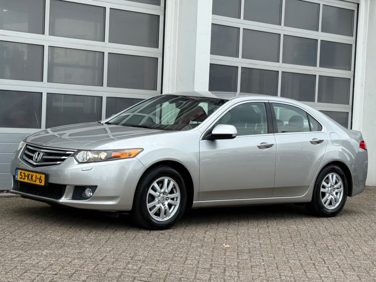 Honda Accord - 2.0 Elegance Limited Edition Aut. Cruise Clima Trekhaak - AutoWereld.nl