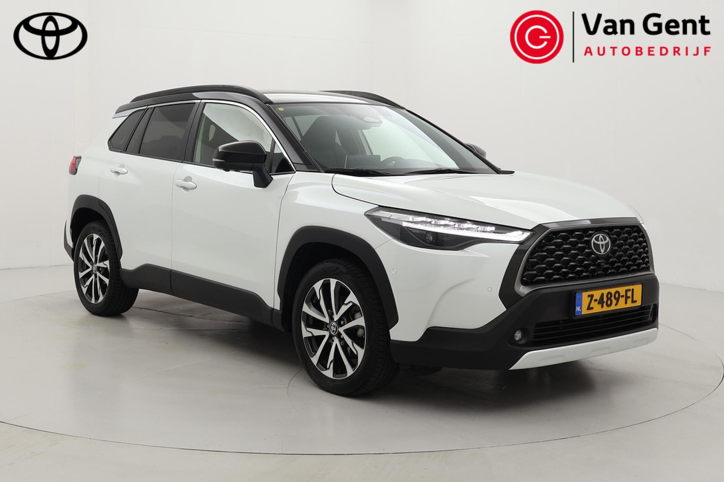 Toyota Corolla Cross - Hybrid 200 Executive | Leder | Apple Carplay / Android Auto | Stoel-/stuurverwarming | Dod - AutoWereld.nl