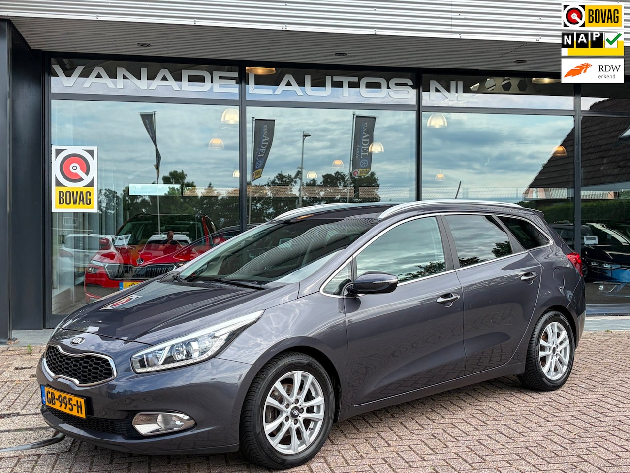 Kia Cee'd Sportswagon - 1.6 GDI Business Navi Camera Cruise Trekhaak NL-Auto NAP Dealeronderhouden! - AutoWereld.nl