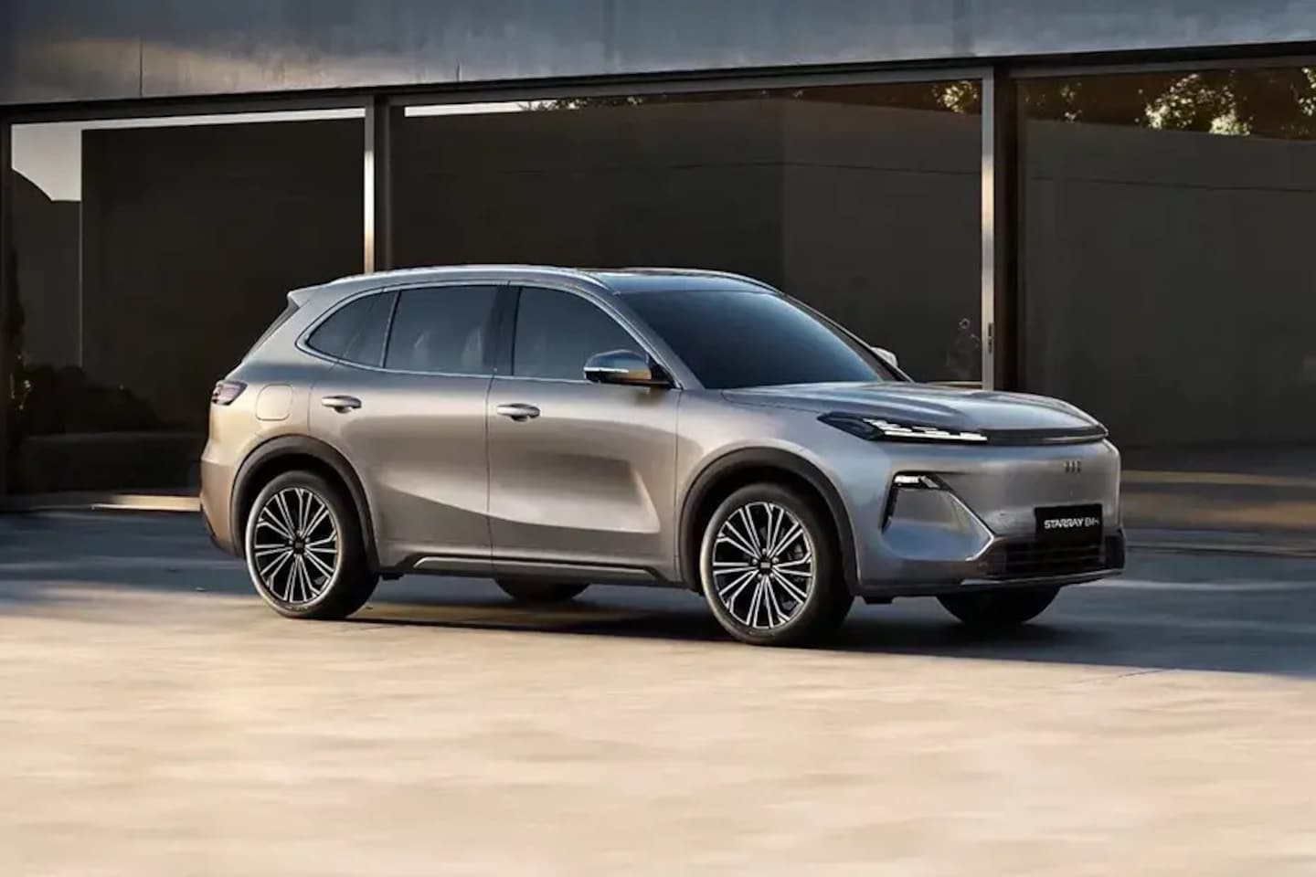 Geely Starray EM-i - 1.5 Max+ | ONBEPERKT EN SNEL LEVERBAAR | PANO | GEVENTILEERDE STOELEN | - AutoWereld.nl