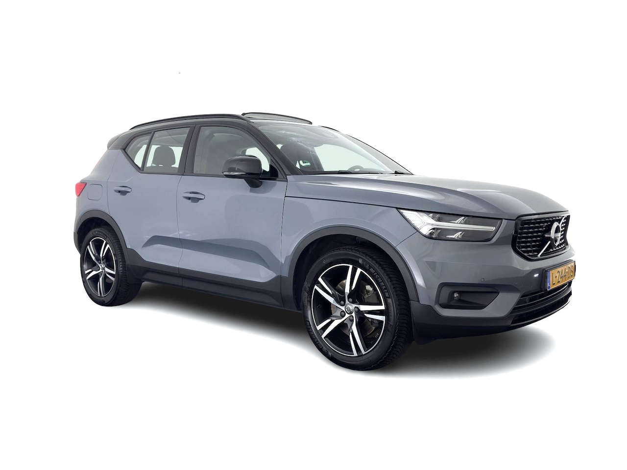 Volvo XC40 - 1.5 T4 Recharge R-Design Expression {SoH-83%} (Plug-in) (INCL-BTW) Aut. *PANO | DIGI-COCK - AutoWereld.nl