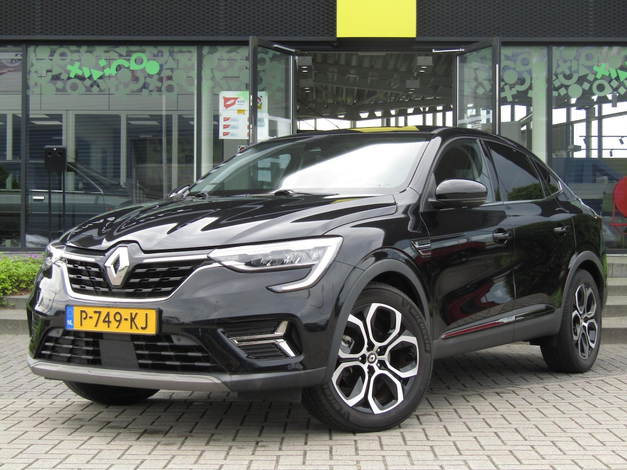 Renault Arkana - 1.6 E-TECH Hybrid 145pk Aut Intens / Trekhaak / Navigatie / Camera / Blindspot / Compleet - AutoWereld.nl