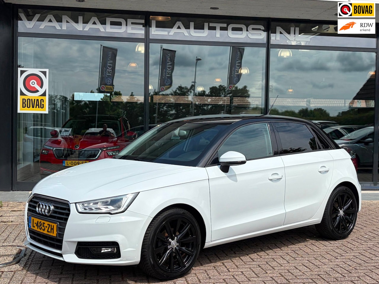 Audi A1 Sportback - TFSI Sport S-Line 5Drs Navi Clima Cruise Park.Sens Trekhaak Dealeronderhouden! - AutoWereld.nl
