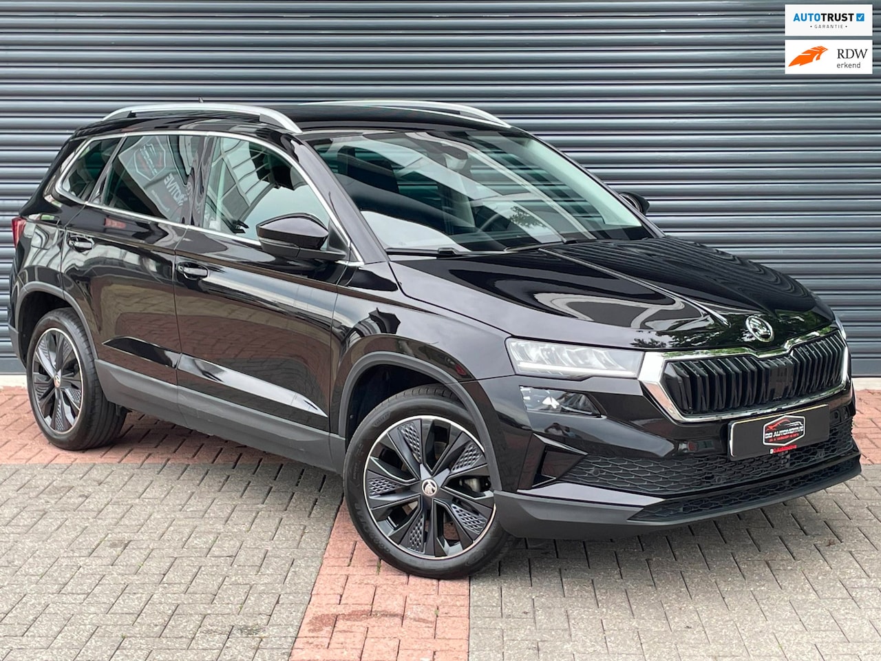 Skoda Karoq - 1.5 TSI ACT Business Edition Plus Automaat | Lane | Acc - AutoWereld.nl