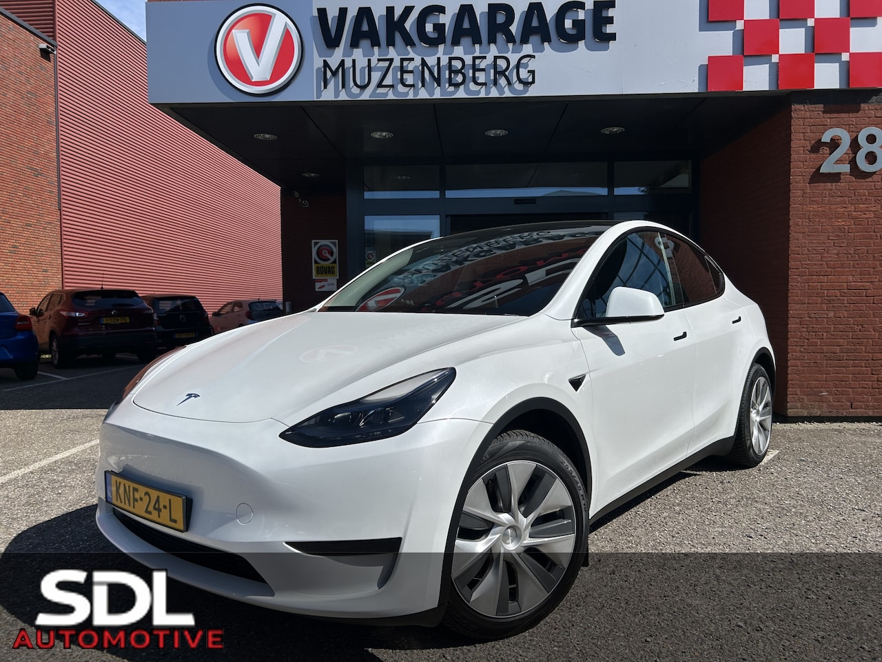 Tesla Model Y - RWD 1e EIGENAAR // PANODAK // NAVI // ADAPTIVE CRUISE // CLIMA // AUTOPILOT // 360 CAMERA - AutoWereld.nl